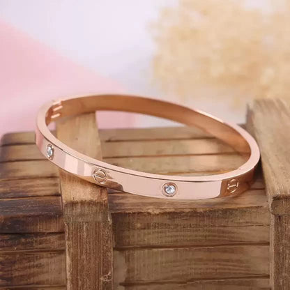 Anti-tarnish Gold Plated Bangle/Bracelet